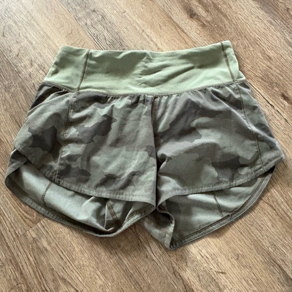 lululemon athletica Green Camo Women Shorts